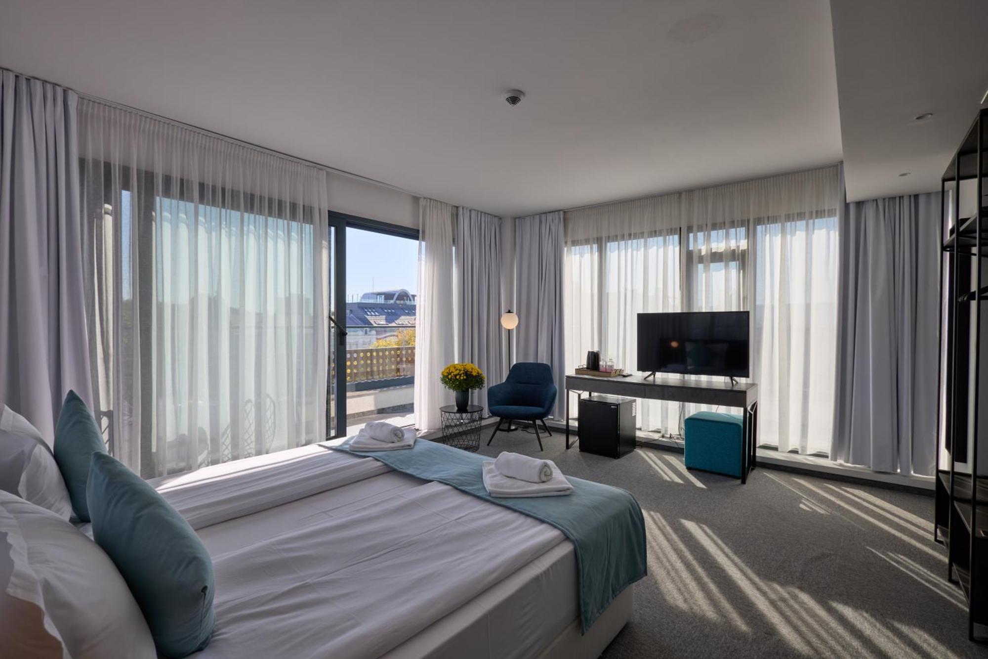 Deluxe Double Room Balcony